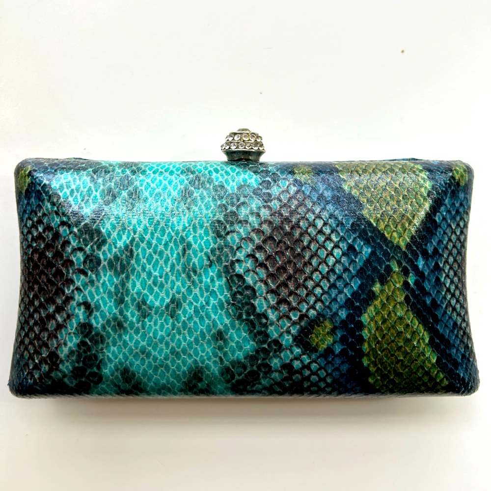 Snakeskin Clutch Diamond Purse 🐍 💚